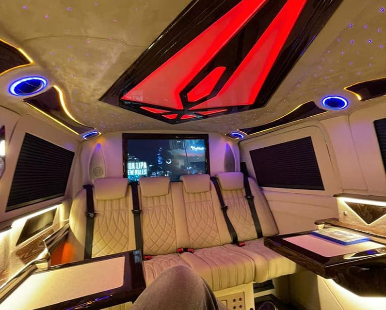 Istanbul: Private Airport Transfer with Meet and Greet Gallery Image 4