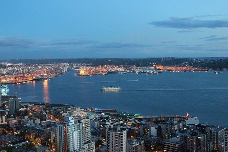 From Seattle: Private Transport to Portland by SUV - Image NaN
