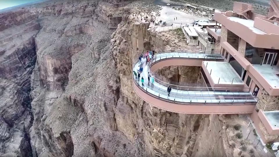 28. From Las Vegas: Grand Canyon, Hoover Dam, & Joshua Tree Tour - Image 28