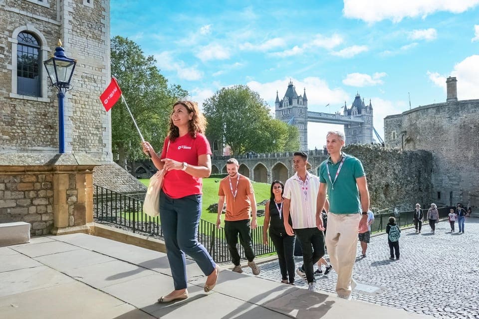 Tower of London Guided Tour with Boat Ride Gallery Image 1
