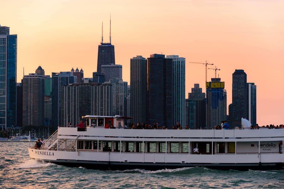 1.5-Hour Scenic Sunset Lake Cruise Gallery Image 4