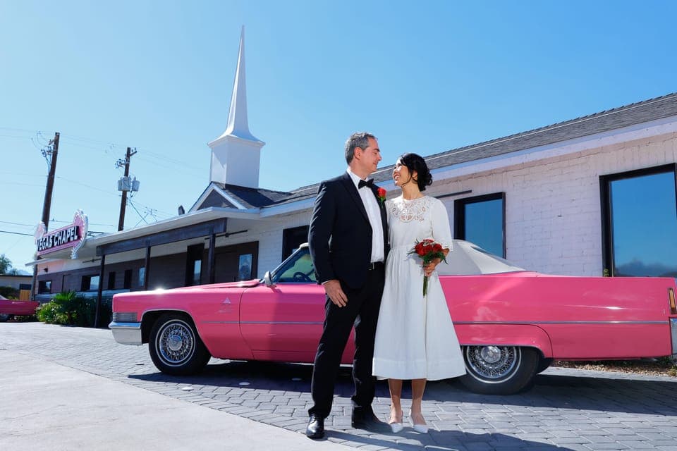 Las Vegas Wedding with Limousine Transportation Gallery Image 2