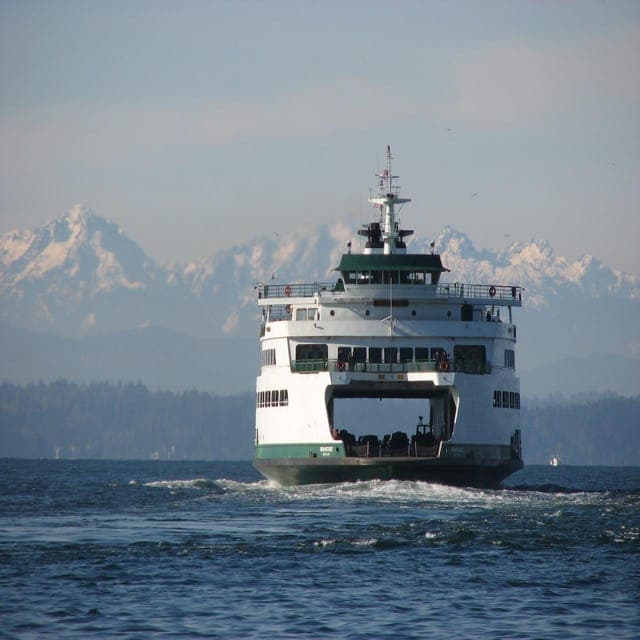 Bainbridge Island E-Bike Tour Gallery Image 4