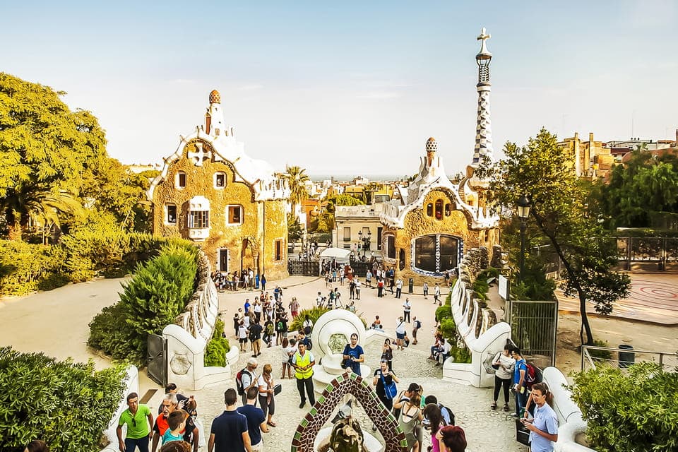 38. Park Güell Admission Ticket - Image 38