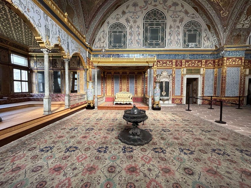 Istanbul: Topkapi Palace & Harem Museum Ticket & Audio Guide Gallery Image 3