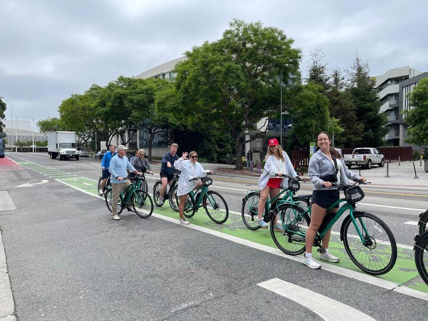 26. Private Santa Monica and Venice Beach Bike Tour - Image 26
