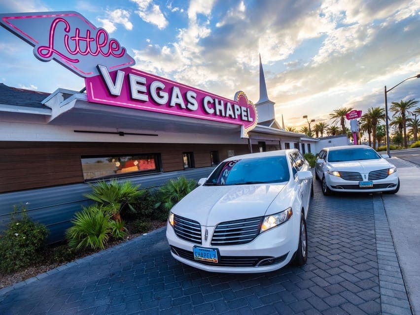 Las Vegas Wedding with Limousine Transportation Gallery Image 4