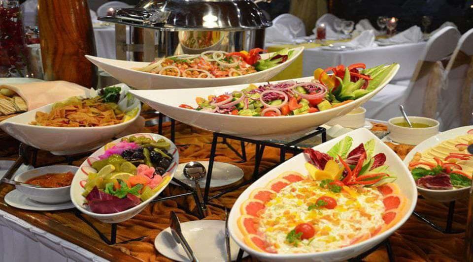 Dubai Dhow Cruise Marina Dinner with Transportation Gallery Image 4