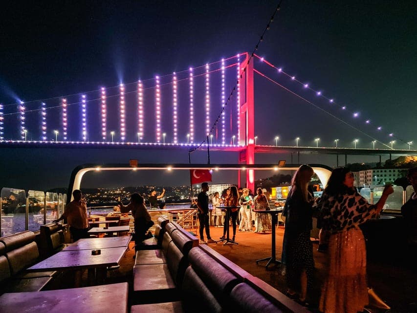 Istanbul: Bosphorus Dinner Cruise w/ Drinks & Entertainment - Image NaN