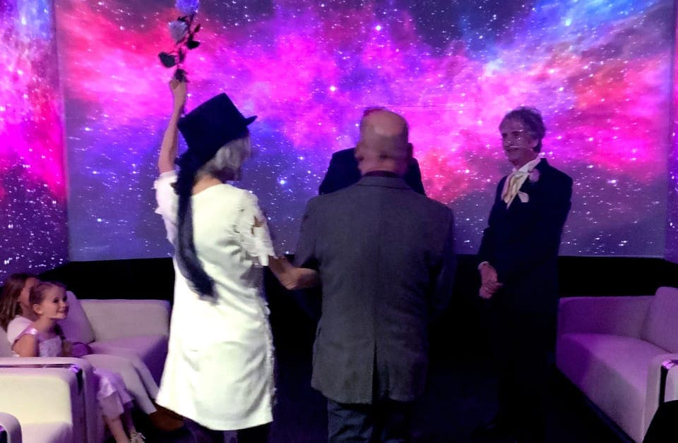 Area 51 Wedding Ceremony + Stunning Photography Gallery Image 4
