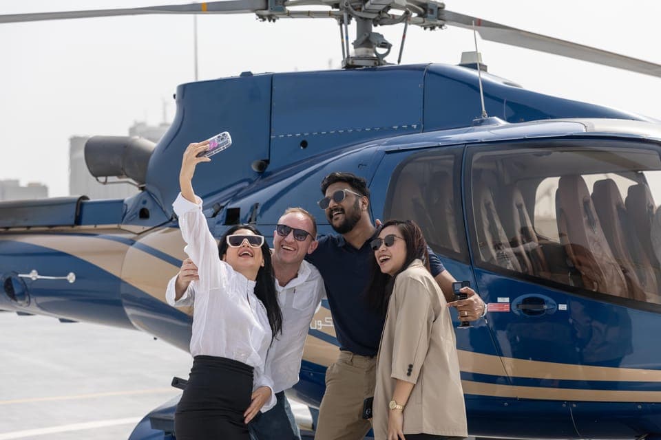Abu Dhabi: Scenic Private Helicopter Tour Gallery Image 2