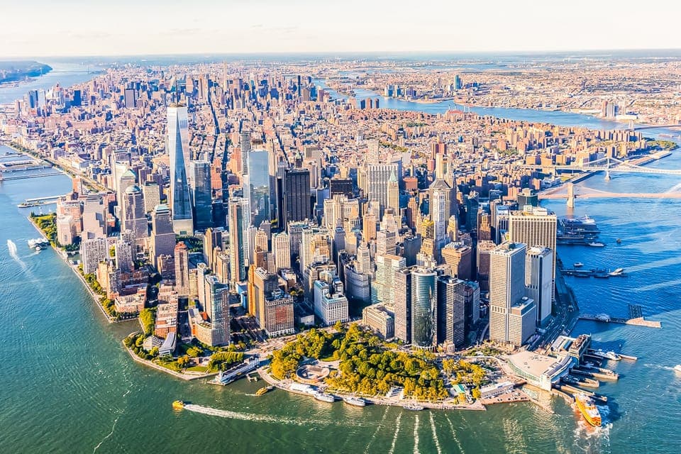 Manhattan Island All-Inclusive Helicopter Tour Gallery Image 2