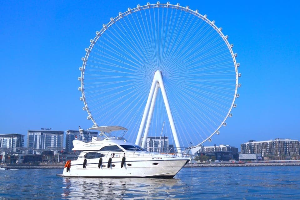 Private Luxury Cruise on a Stylish 50ft Yacht Gallery Image 2