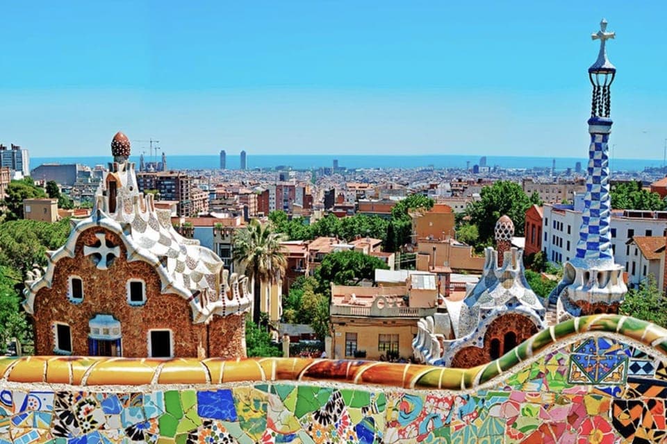 Semi-Private Barcelona Gothic, Parc Guell & Sagrada Familia Gallery Image 2
