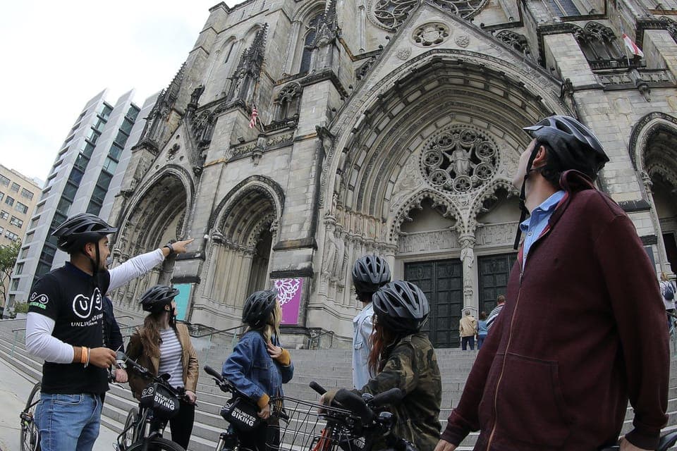 City Highlights Guided Bike or eBike Tour Gallery Image 4