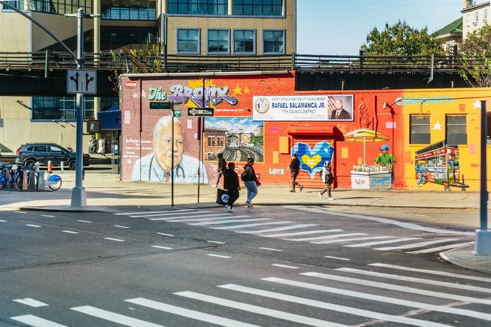 Manhattan, Bronx, Brooklyn, and Queens Guided Bus Tour Gallery Image 3
