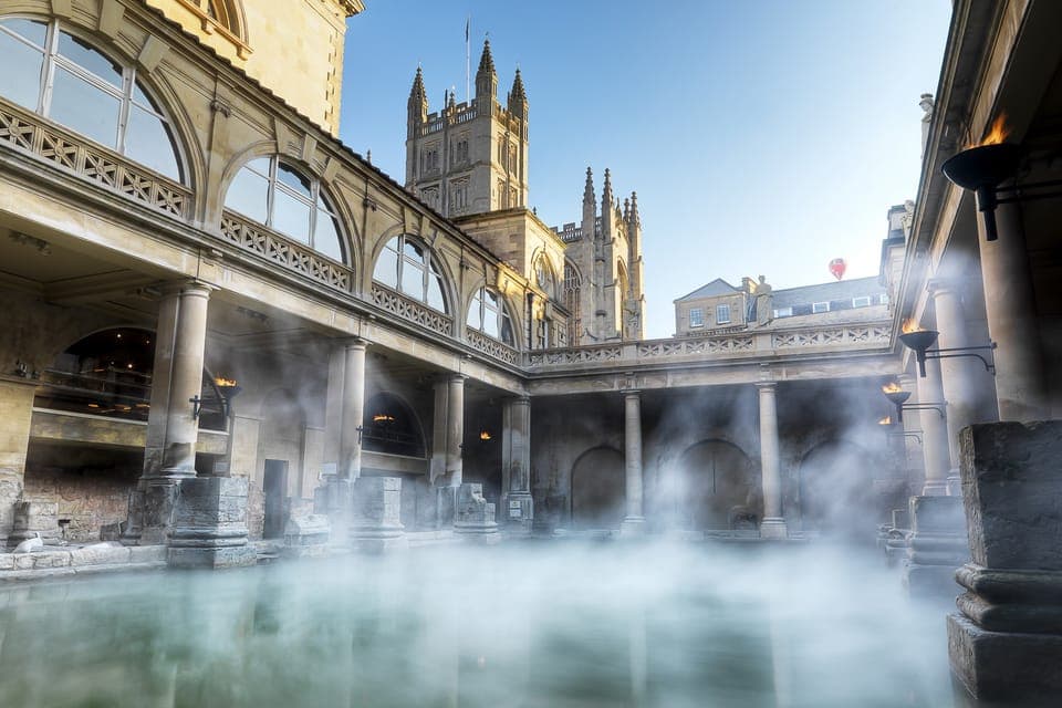 Stonehenge, Bath, Windsor and Roman Baths Day Tours Gallery Image 3