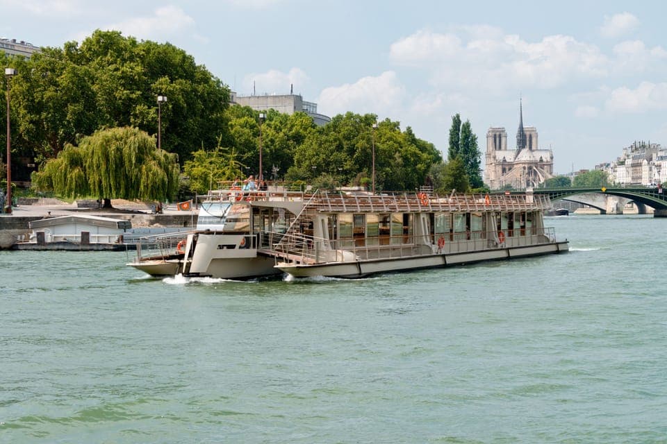 Eiffel Tower Access and Seine River Cruise Gallery Image 2