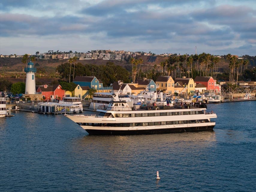 Marina Del Rey: NYE Gourmet Brunch Cruise Gallery Image 2