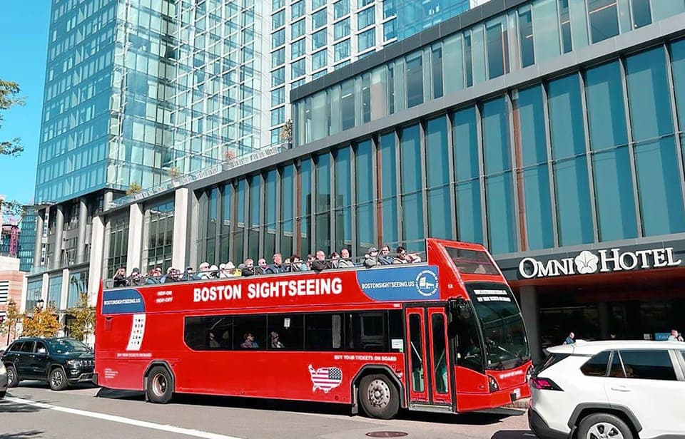 Hop-On Hop-Off Double-Decker Bus Sightseeing Tour Gallery Image 4