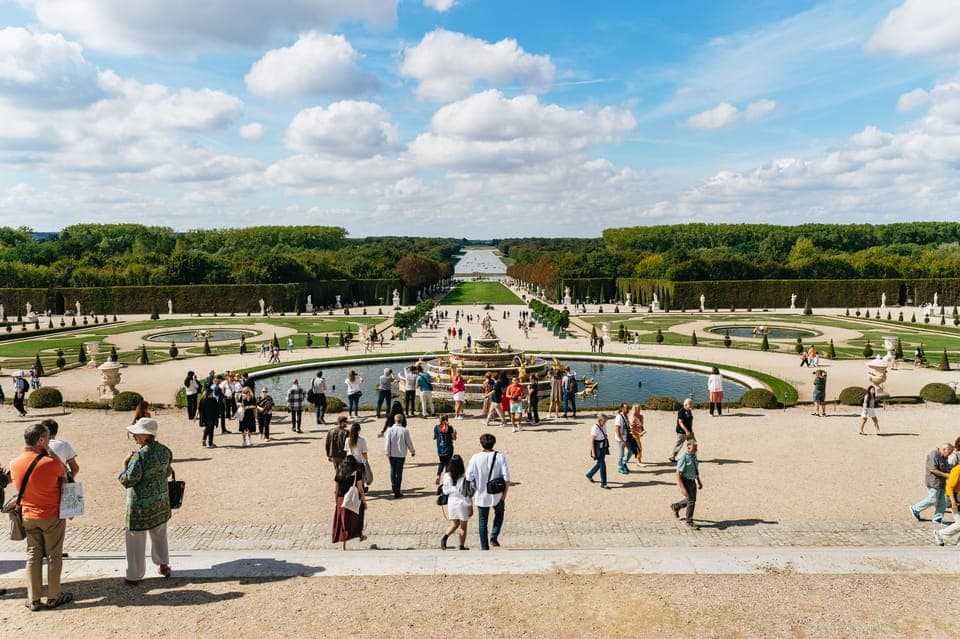 5. From Paris: Versailles Palace & Gardens with Transportation - Image 5