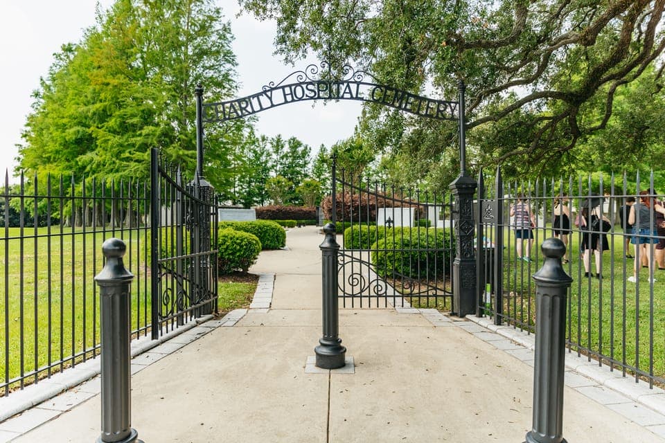 Cemetery Tour Gallery Image 1