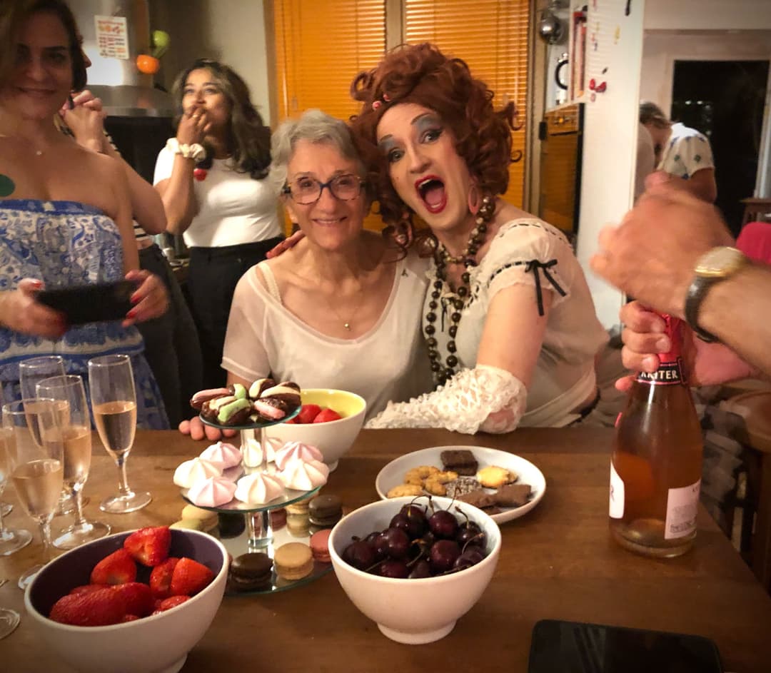 27. French Dinner & Cabaret Concert Show in Parisian Artist's Home - Image 27