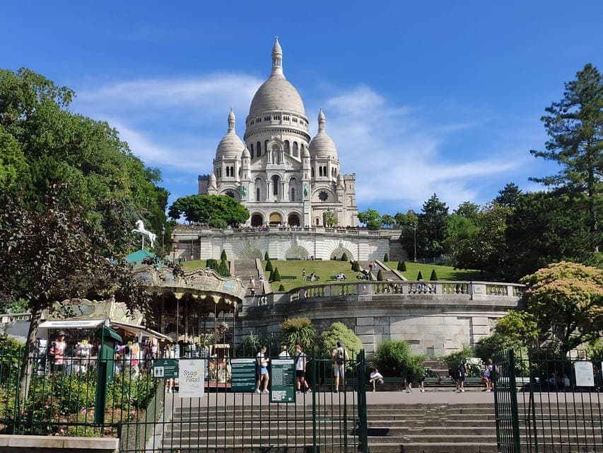 Montmartre Walking Tour with a Local Guide Gallery Image 4