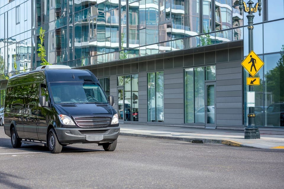 Private JFK Airport Transfer From/To Manhattan Gallery Image 3