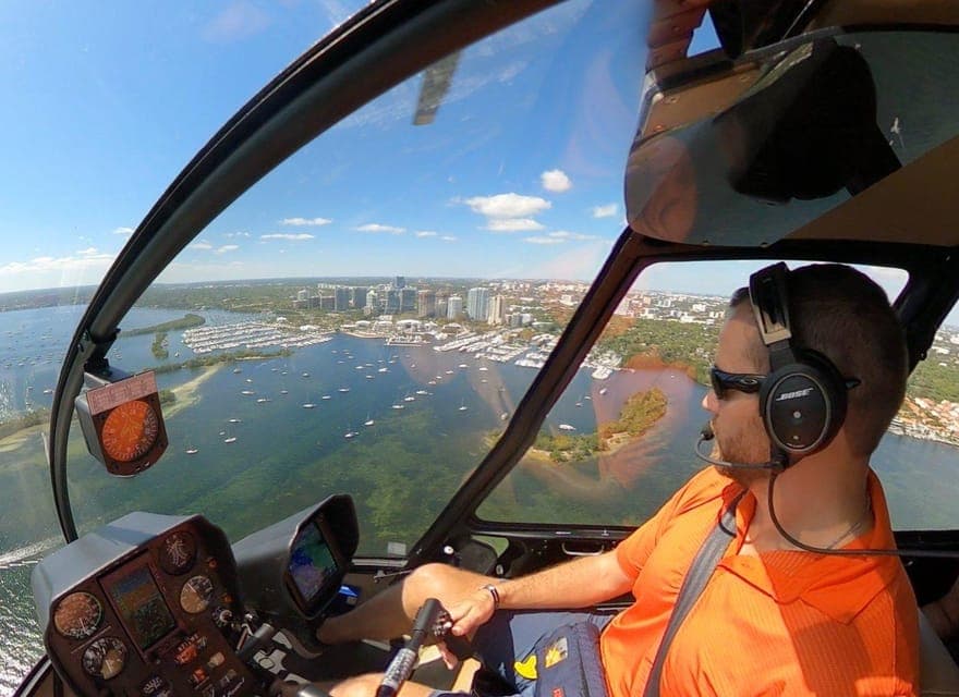 Private helicopter tour in French Gallery Image 1