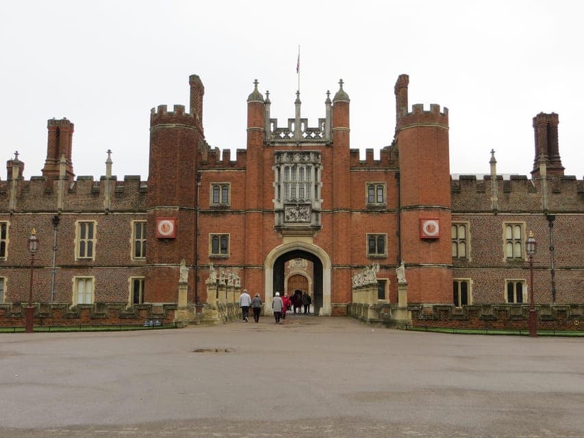 Hampton Court Palace Private tour With Fast Track Entry Gallery Image 3