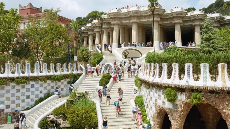 Sagrada Familia and Park Güell with Hotel Pickup Gallery Image 3