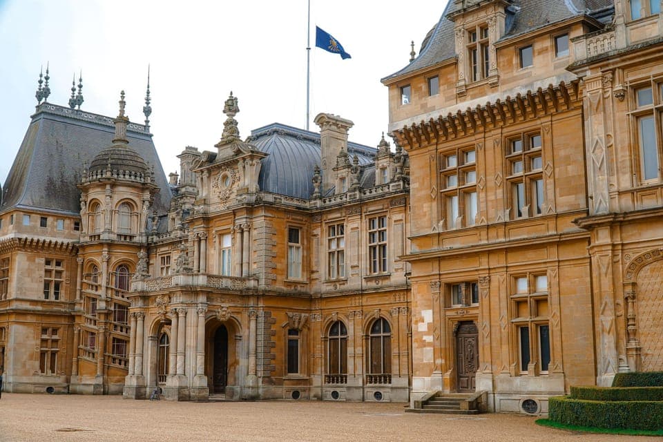 Waddesdon Manor & the Cotswolds, Cream Tea Experience option Gallery Image 3