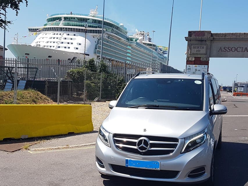 Southampton Port to London via Stonehenge & Windsor Castle Gallery Image 3