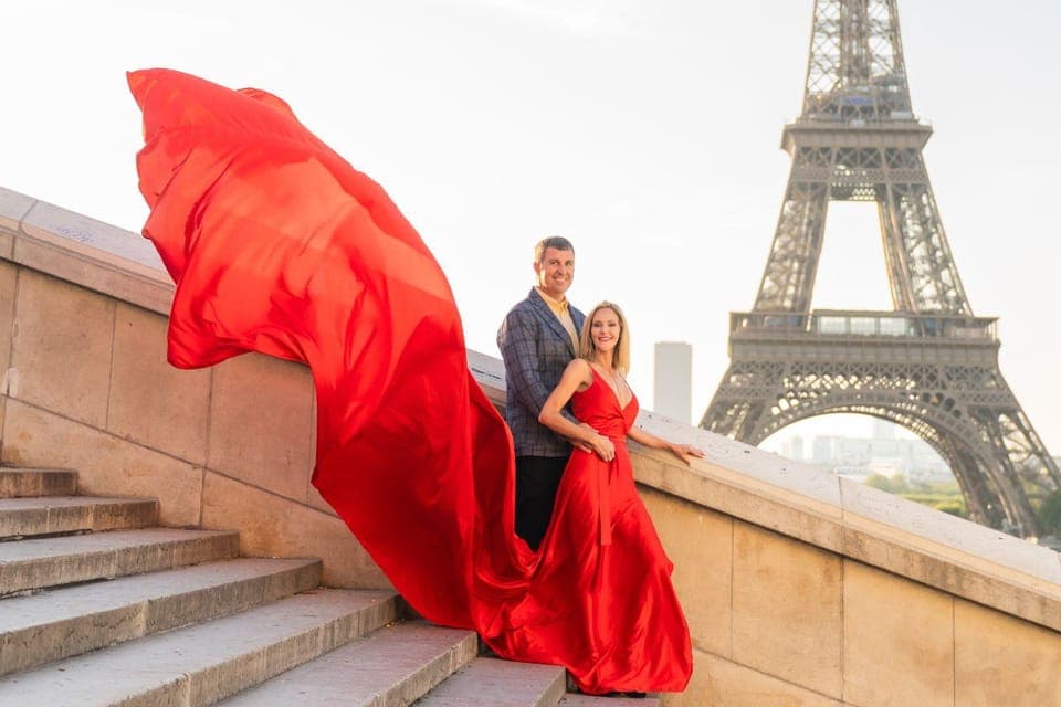 35. Eiffel Tower Glamor Photoshoot with Dress Options - Image 35