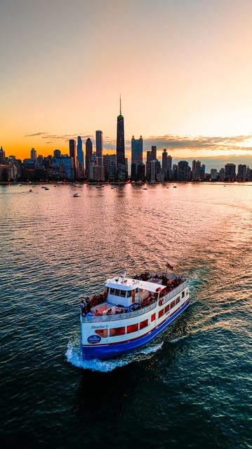 Lake Michigan Skyline Cruise Gallery Image 4