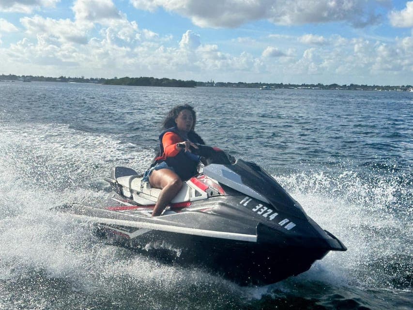 961 NW Seventh St Miami, FL 33136 Miami Jetski aventure #1 Gallery Image 2