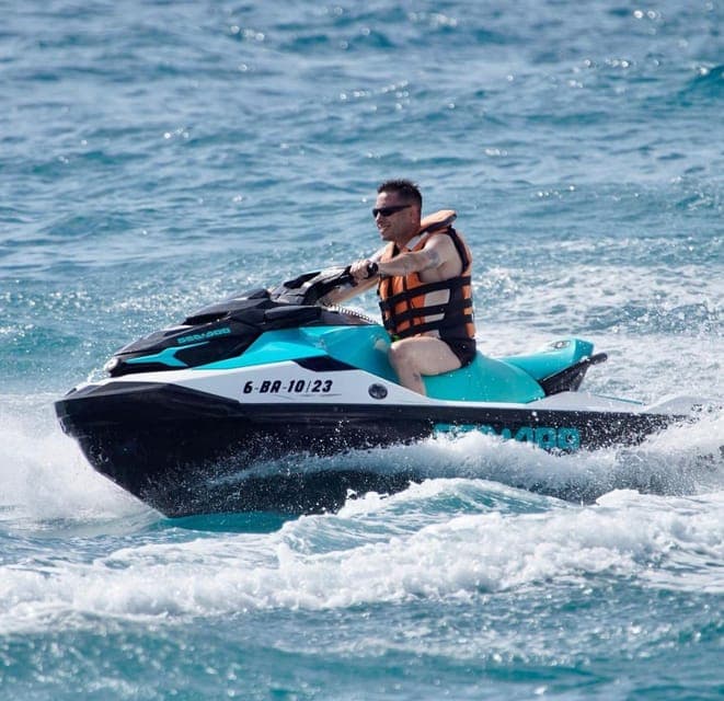 Rent a Jetski and speed through the ocean Gallery Image 2