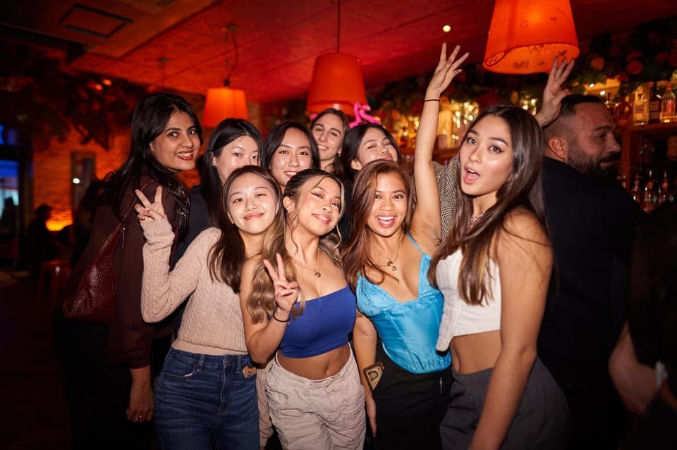 Camden Pub Crawl & Bar Tour London Gallery Image 2