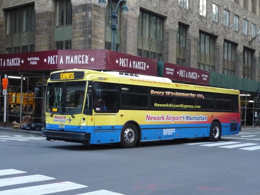 Manhattan: Bus Transfer from/to Newark Airport Gallery Image 2