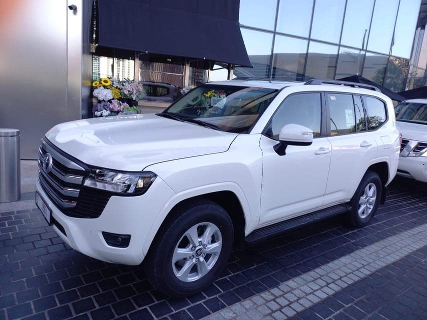 Private 1-Way Transfer to/from Dubai Airport (DXB) - Image NaN