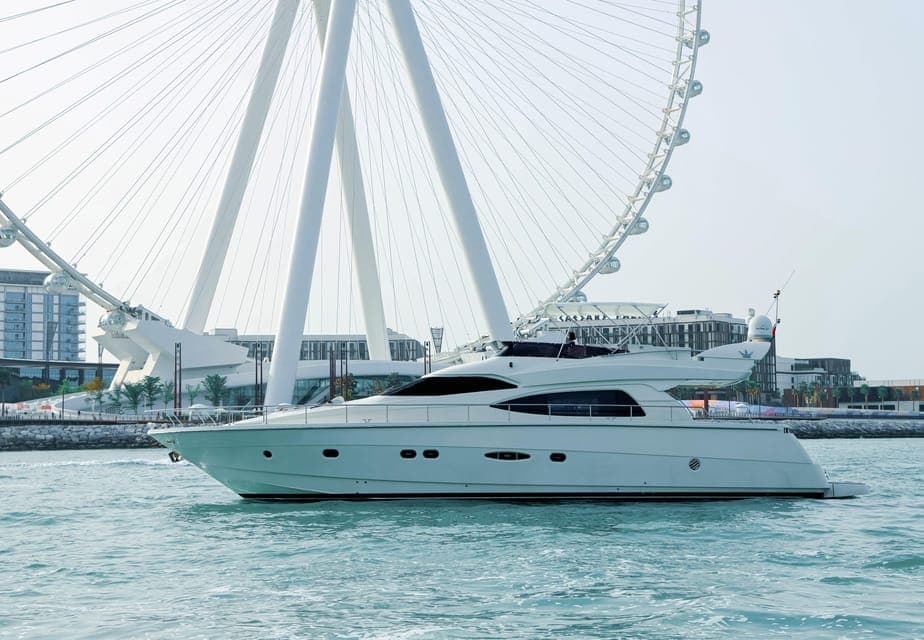 2 hours Luxury Yacht - Dominator 64s Gallery Image 3