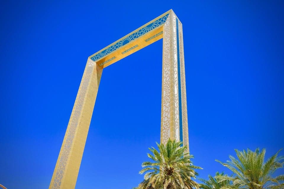 Private Dubai Frame & Miracle Garden Trip with Transfer Gallery Image 1