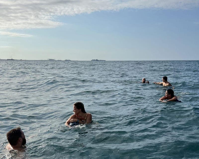 Coastline Sailing with Swim Toys w/ Food & Drinks Gallery Image 3