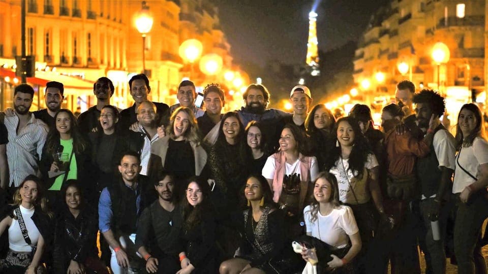 Latin Quarter Guided Pub Crawl to Bars and Clubs Gallery Image 1