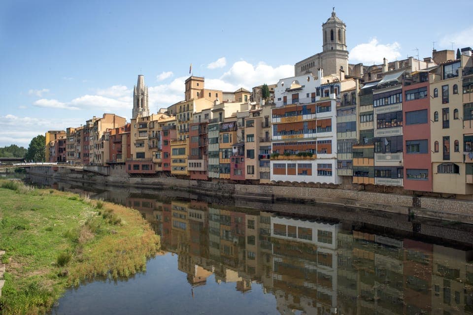 From Barcelona: Dalí and Medieval Girona Private Day Trip Gallery Image 4