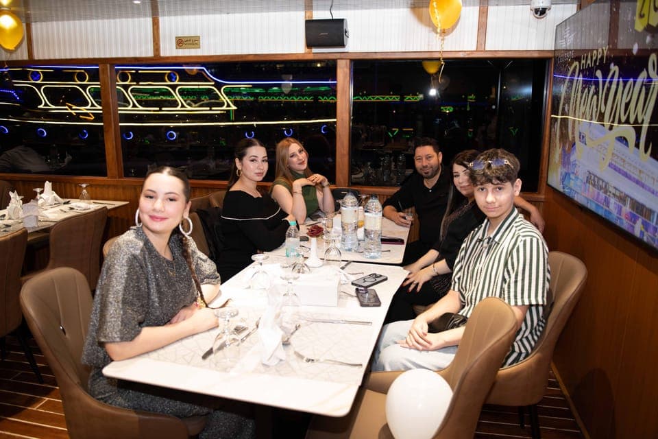 Luxury BBQ Dinner Cruise at Al Seef with Live Shows Gallery Image 4