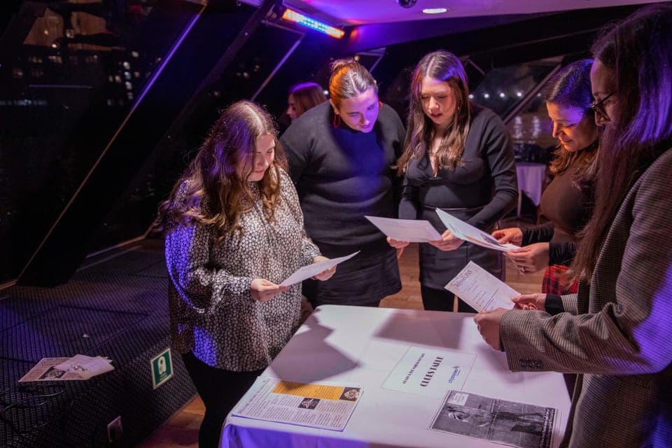 32. Murder Mystery Cruise With 3-Course Dinner - Image 32