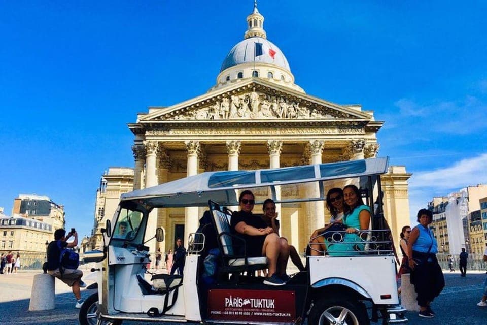 Most Iconic Monuments Guided Tour by Tuk Tuk - Image NaN