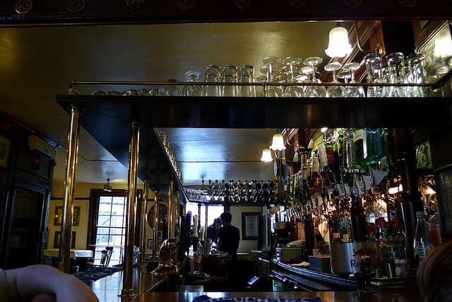 2-Hour Historic Pub Tour Gallery Image 1